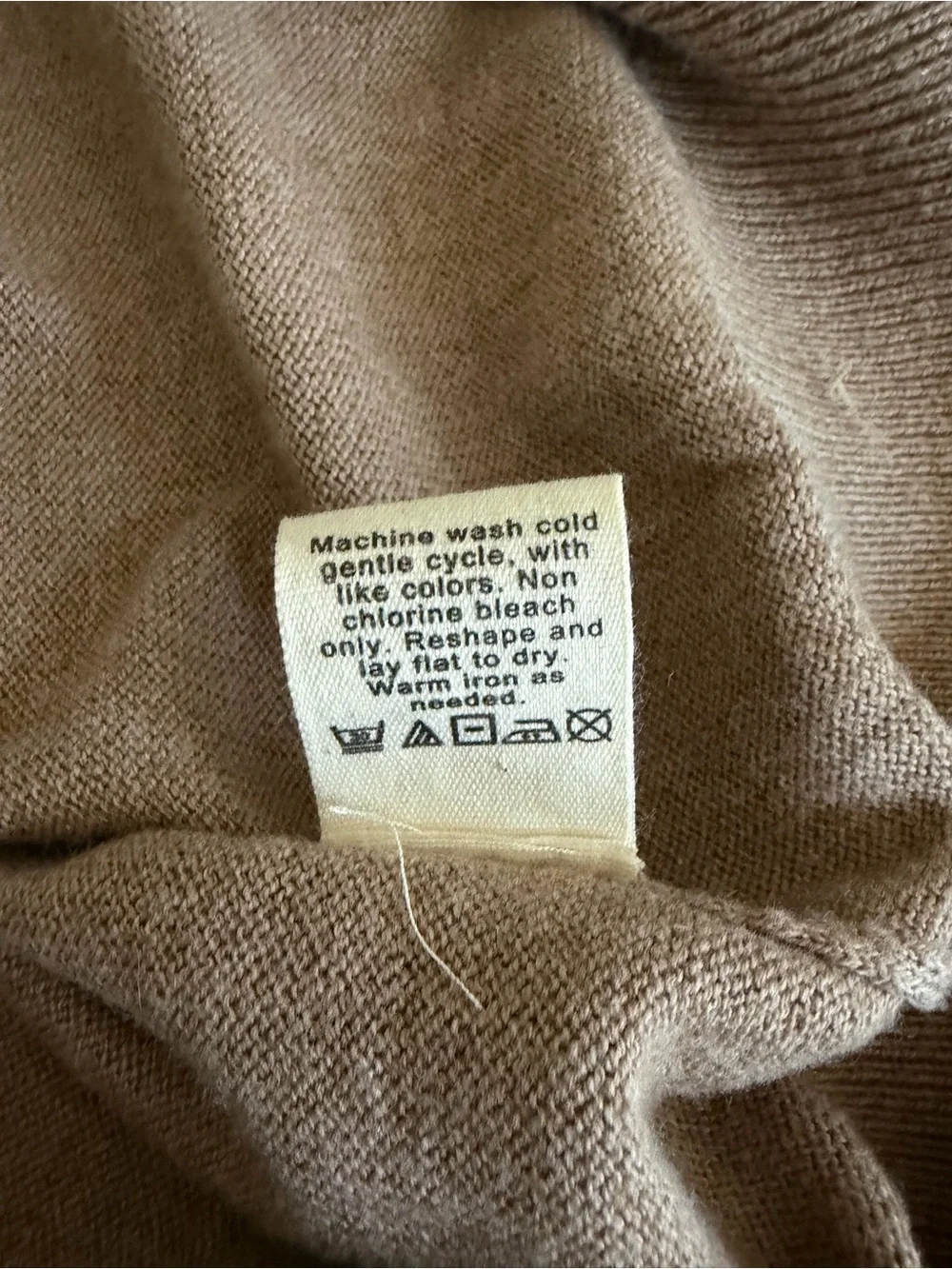 Soft Cotton Cashmere Blend J. Crew Men’s Crewneck Sweater in Camel - Large